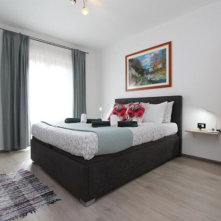 Rooms And Apartment Matosevic Ровин Екстериор снимка