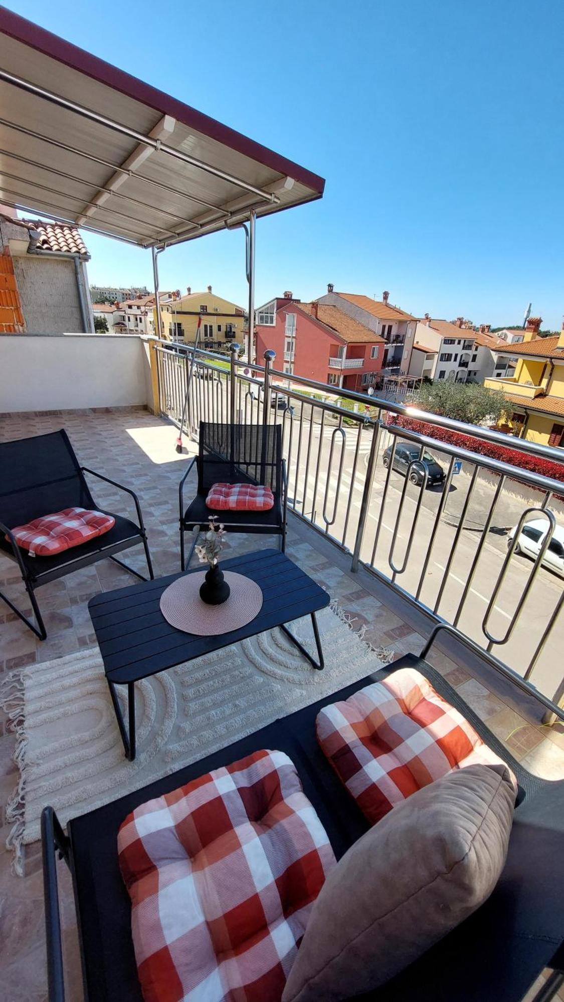 Rooms And Apartment Matosevic Ровин Екстериор снимка