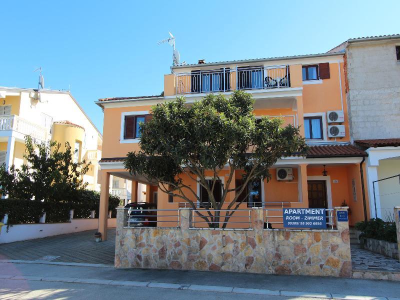 Rooms And Apartment Matosevic Ровин Екстериор снимка