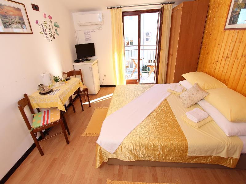 Rooms And Apartment Matosevic Ровин Екстериор снимка
