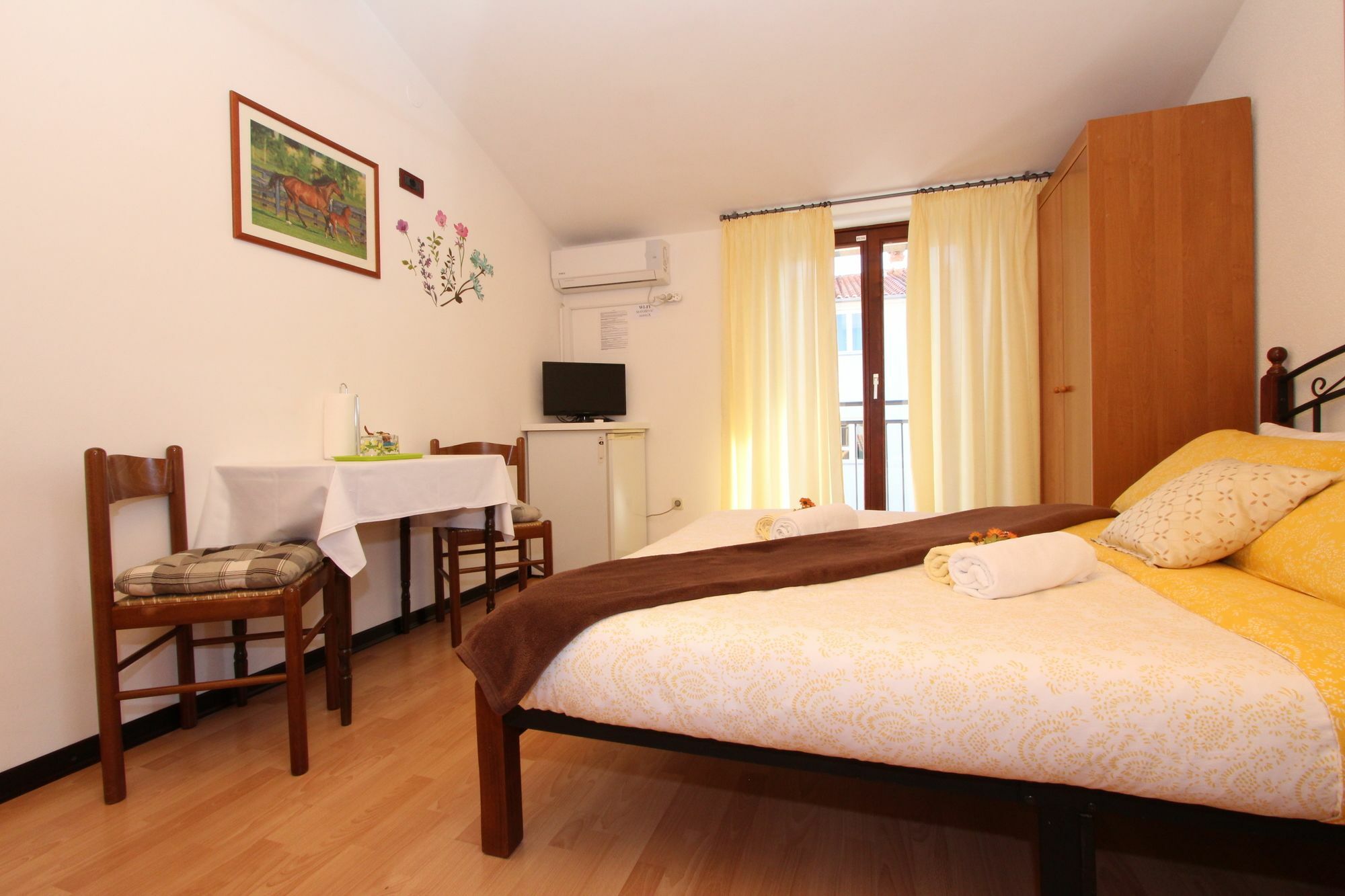 Rooms And Apartment Matosevic Ровин Екстериор снимка