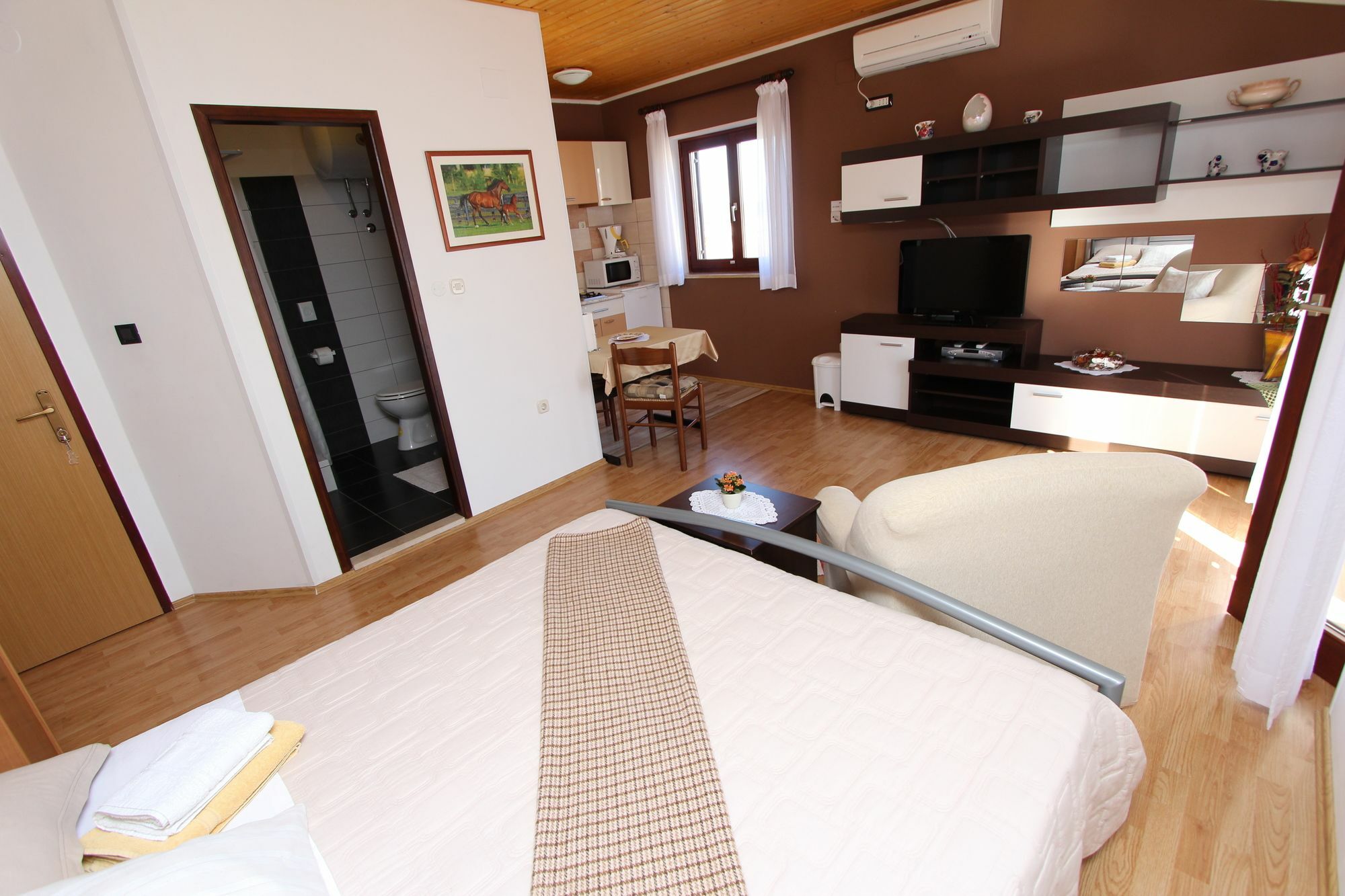 Rooms And Apartment Matosevic Ровин Екстериор снимка